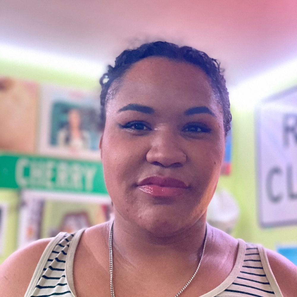 Meet your Posher, Jade